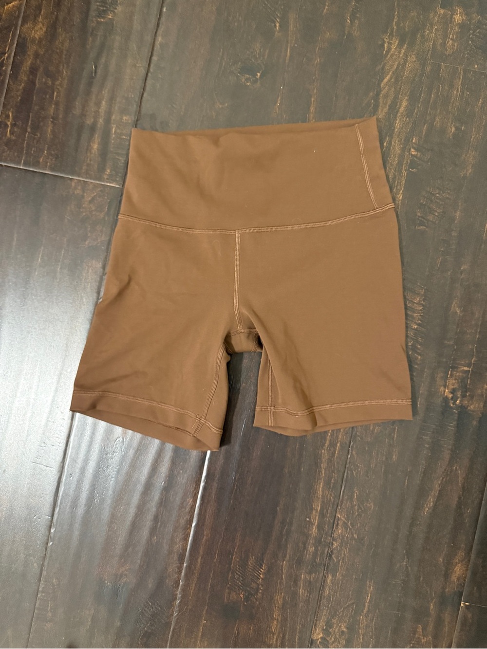 Lululemon Wunder Train High Rise SIZE 6 - 6in